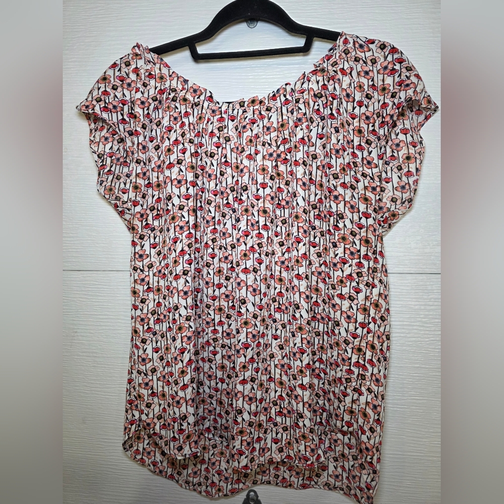 LC Lauren Conrad Red and Pink Floral Blouse